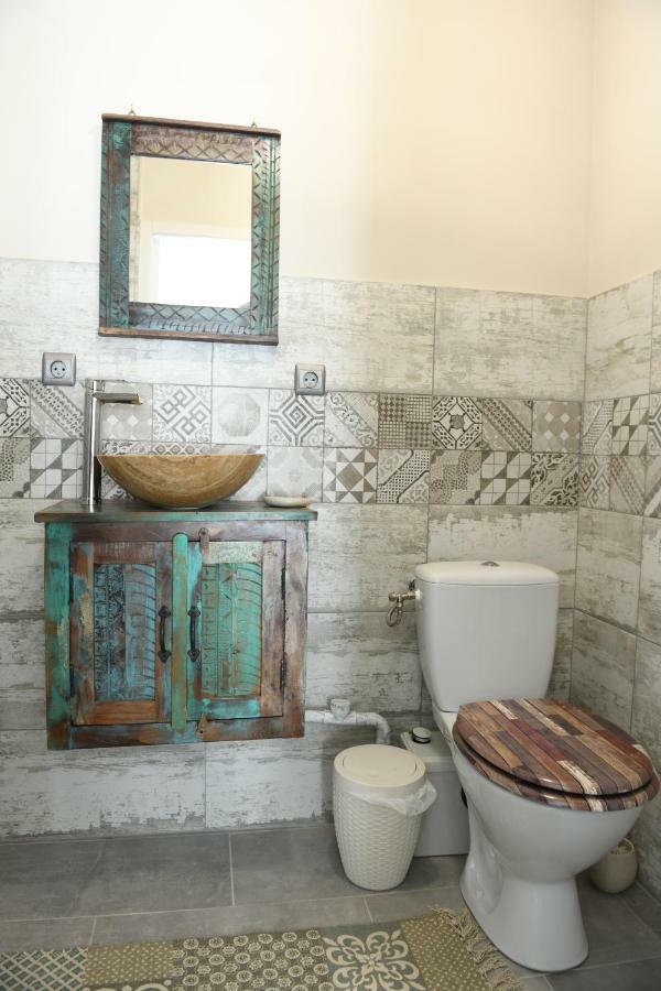 Chambre D'Hotes Du Charme Provencal Sénas エクステリア 写真