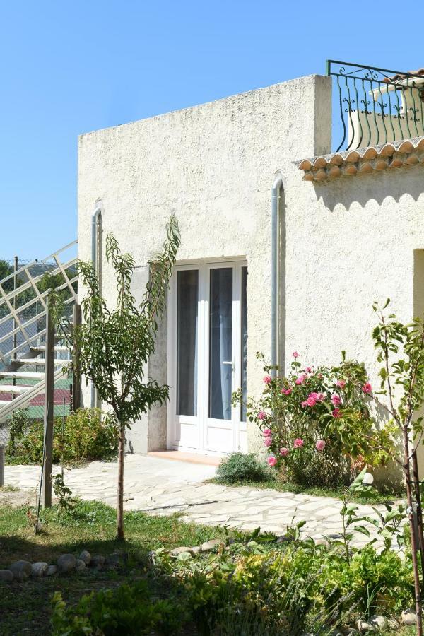 Chambre D'Hotes Du Charme Provencal Sénas エクステリア 写真
